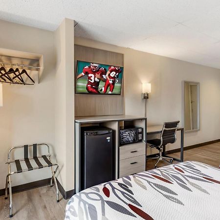 Red Roof Inn Страудсбърг Екстериор снимка
