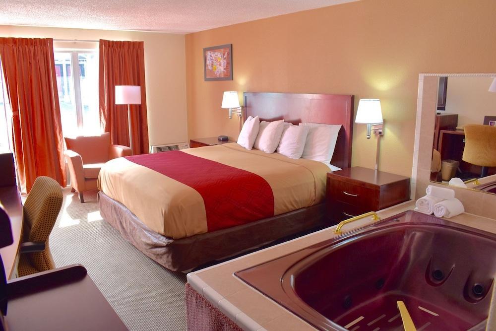 Red Roof Inn Страудсбърг Екстериор снимка