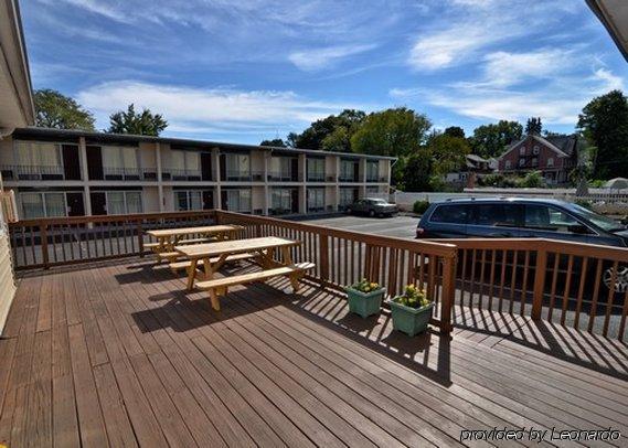 Red Roof Inn Страудсбърг Екстериор снимка