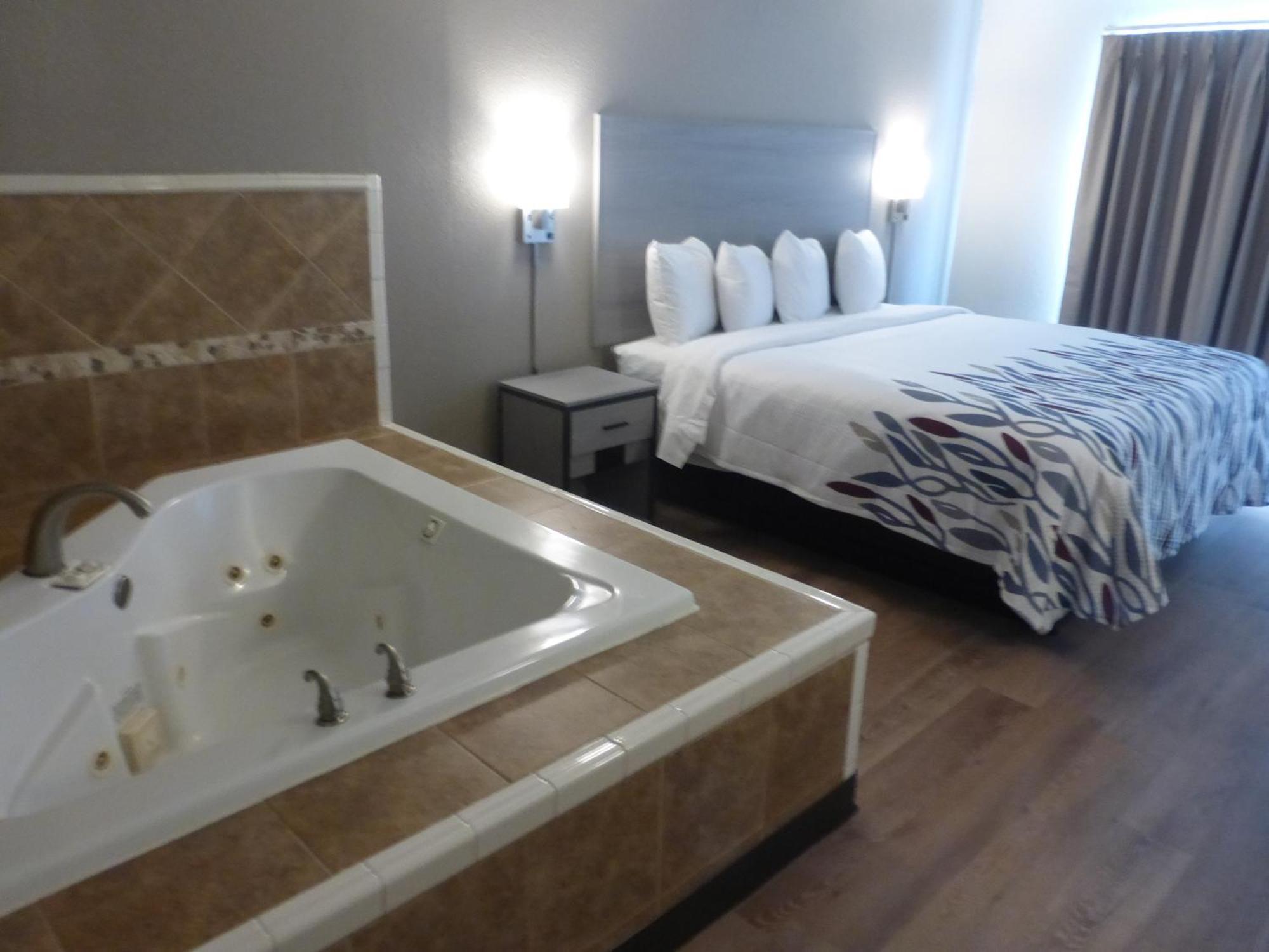 Red Roof Inn Страудсбърг Екстериор снимка