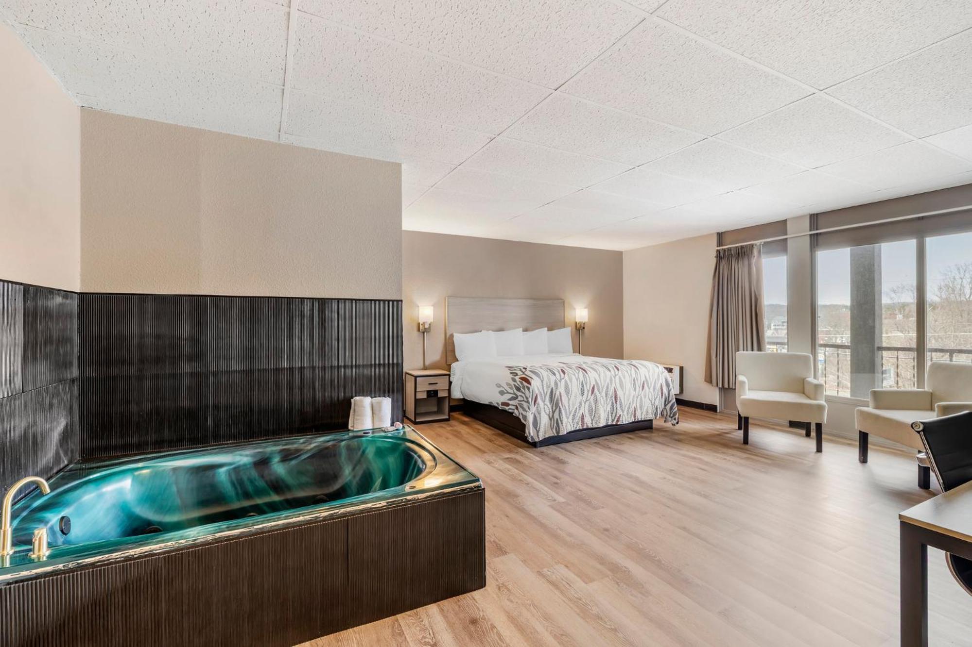 Red Roof Inn Страудсбърг Екстериор снимка