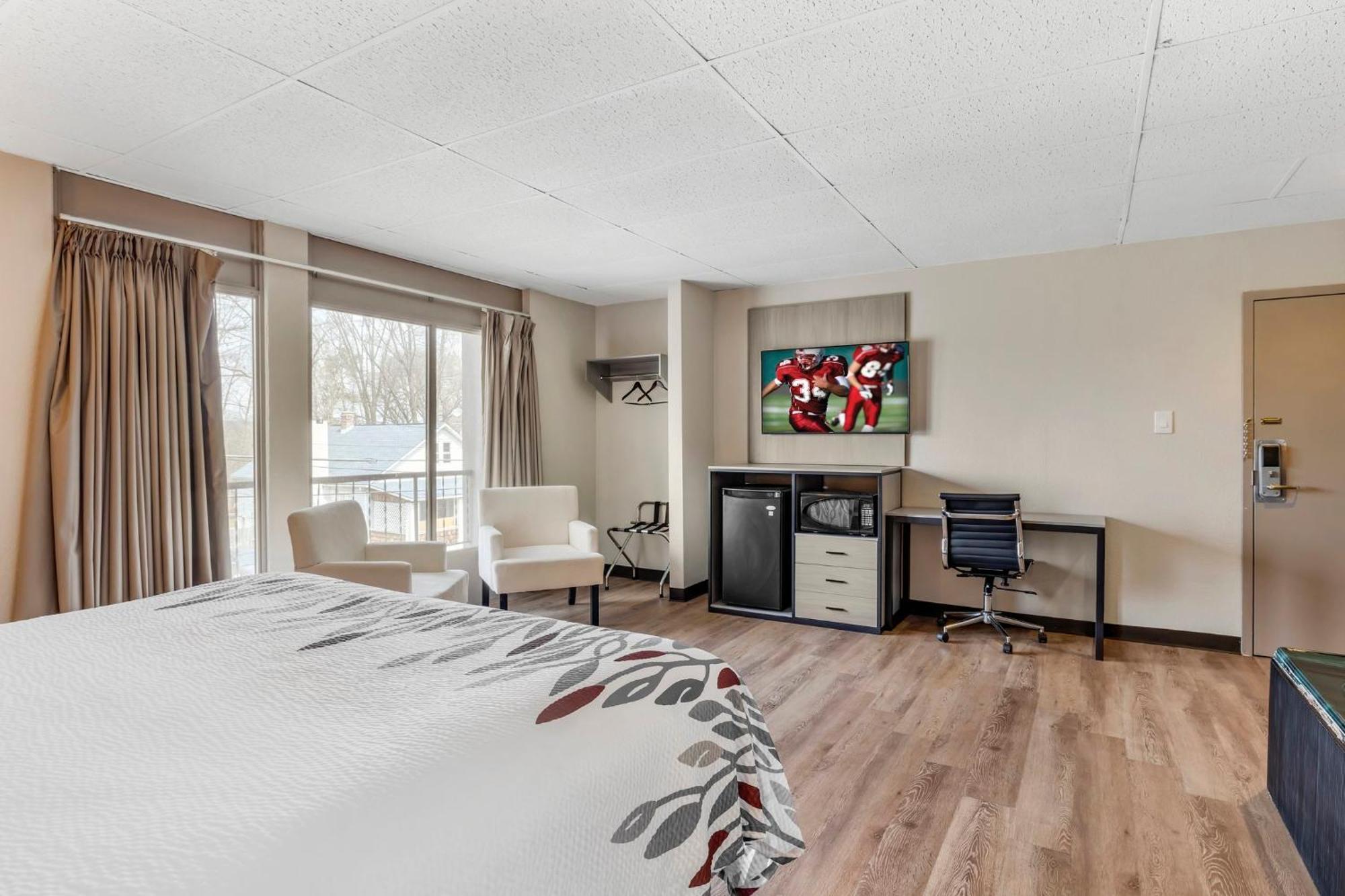 Red Roof Inn Страудсбърг Екстериор снимка