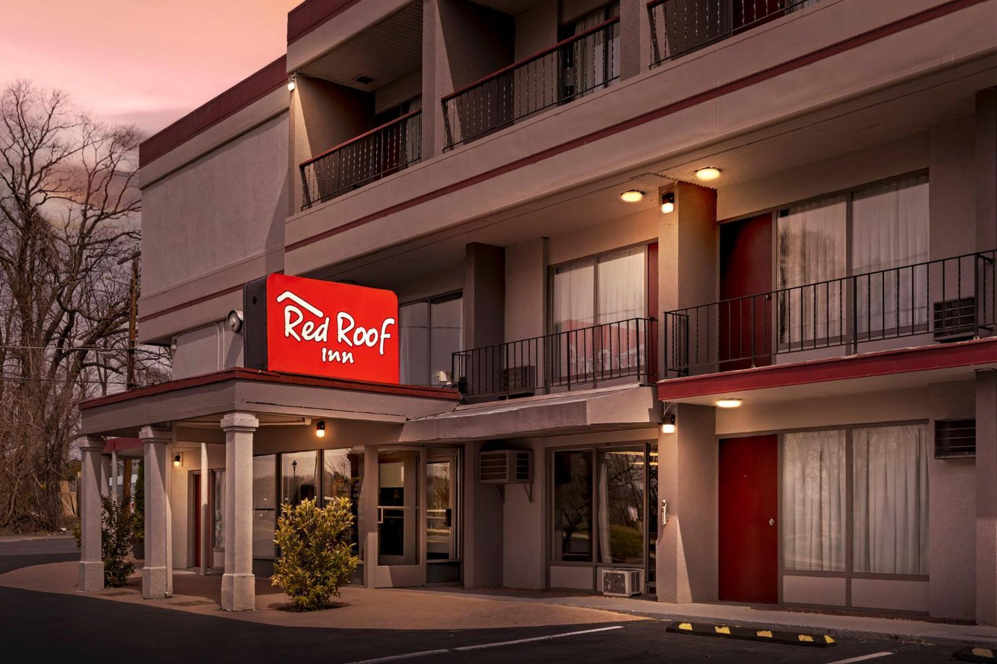 Red Roof Inn Страудсбърг Екстериор снимка